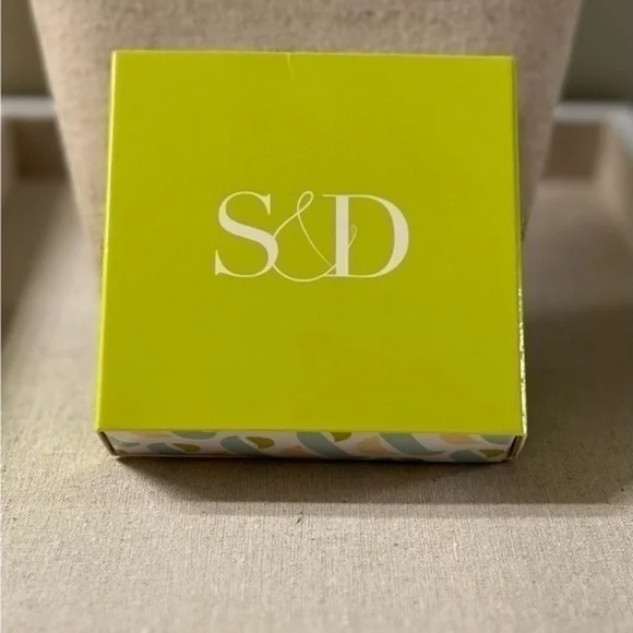 Stella & Dot Women’s 2 in 1 Convertible Chandelier Earrings - Picture 5 of 5